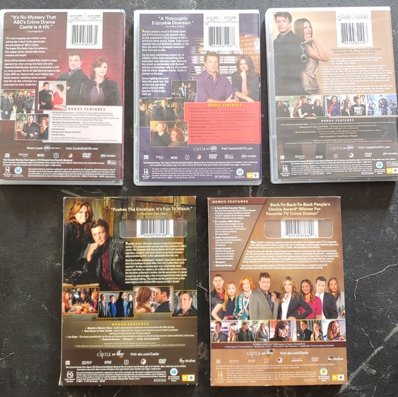 Excellent Used Condition CASTLE TV Series 5 SEASON DVD Collector's 25 disc set - Picture 2 of 10